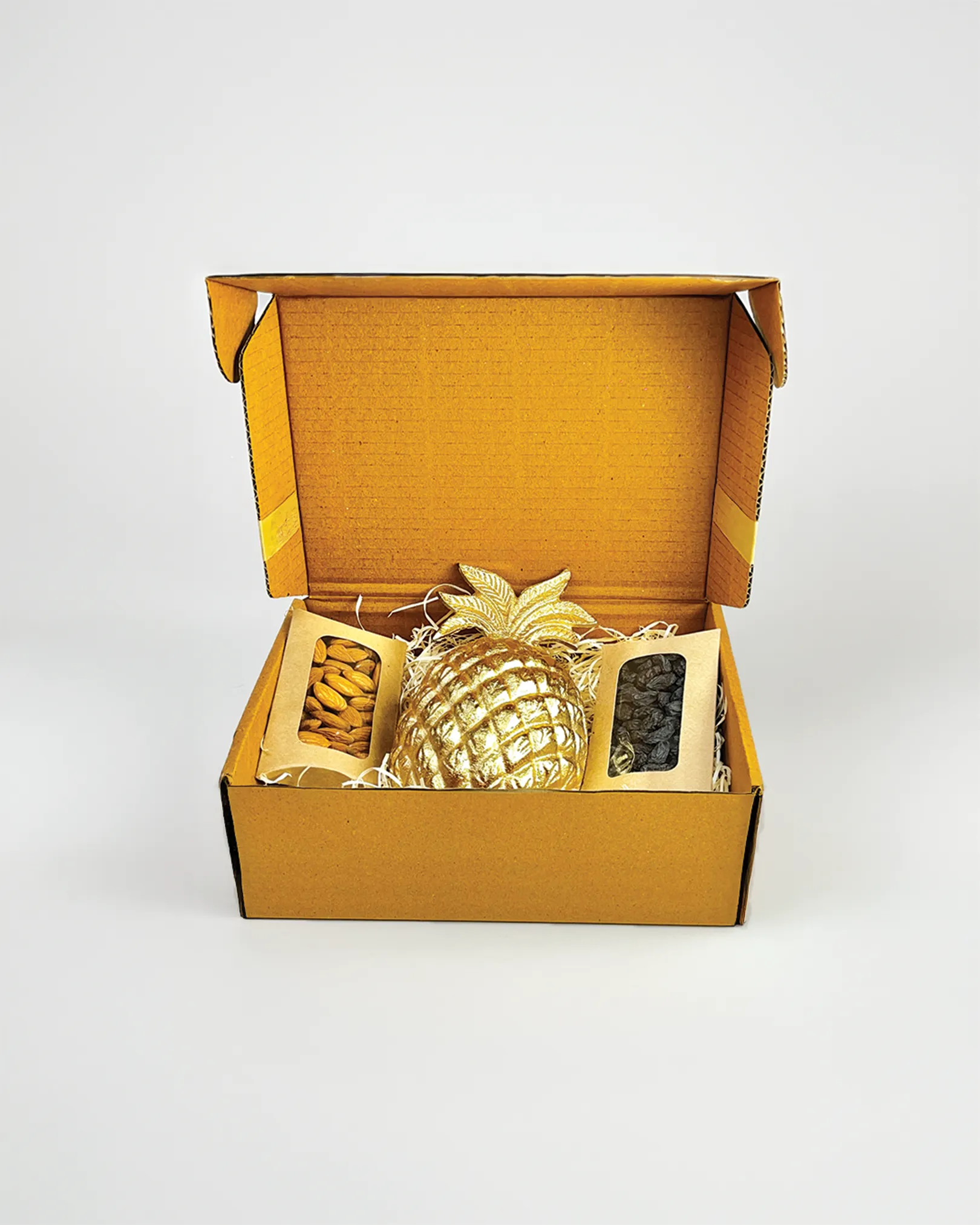 Golden Delight Diwali Hamper 2025